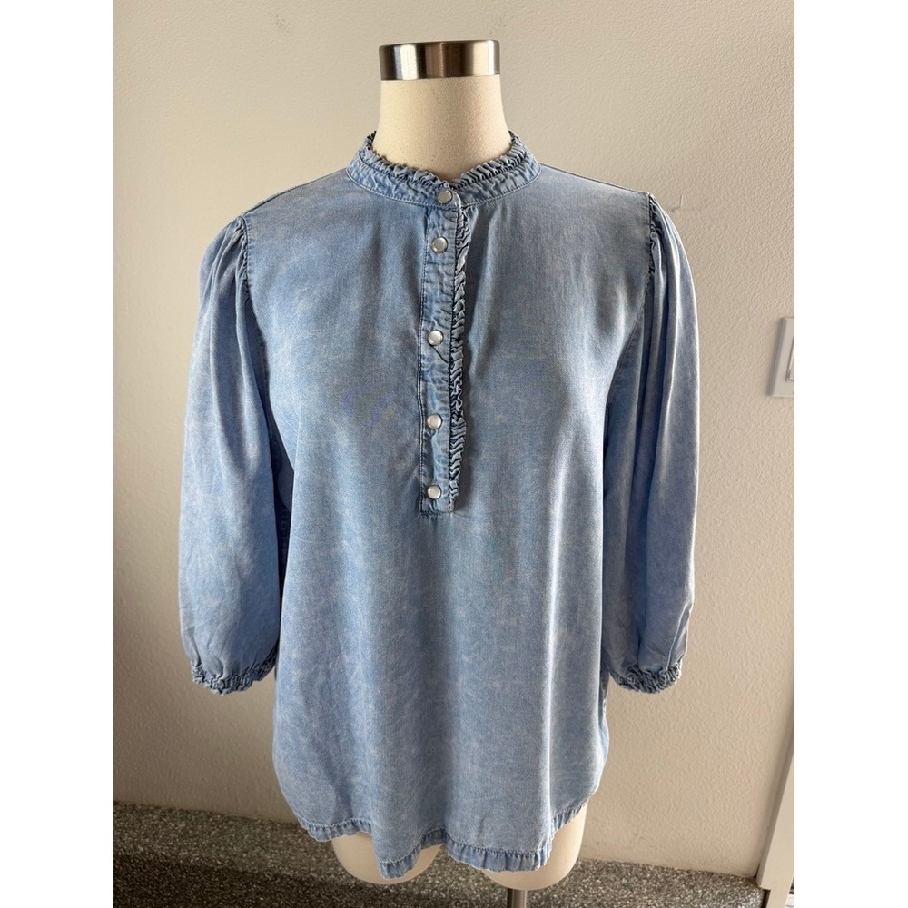 Jane + Delancey Womens Medium Blue Lyocell Ruffle Neck Chambray Shirt 3/4 Sleeve
